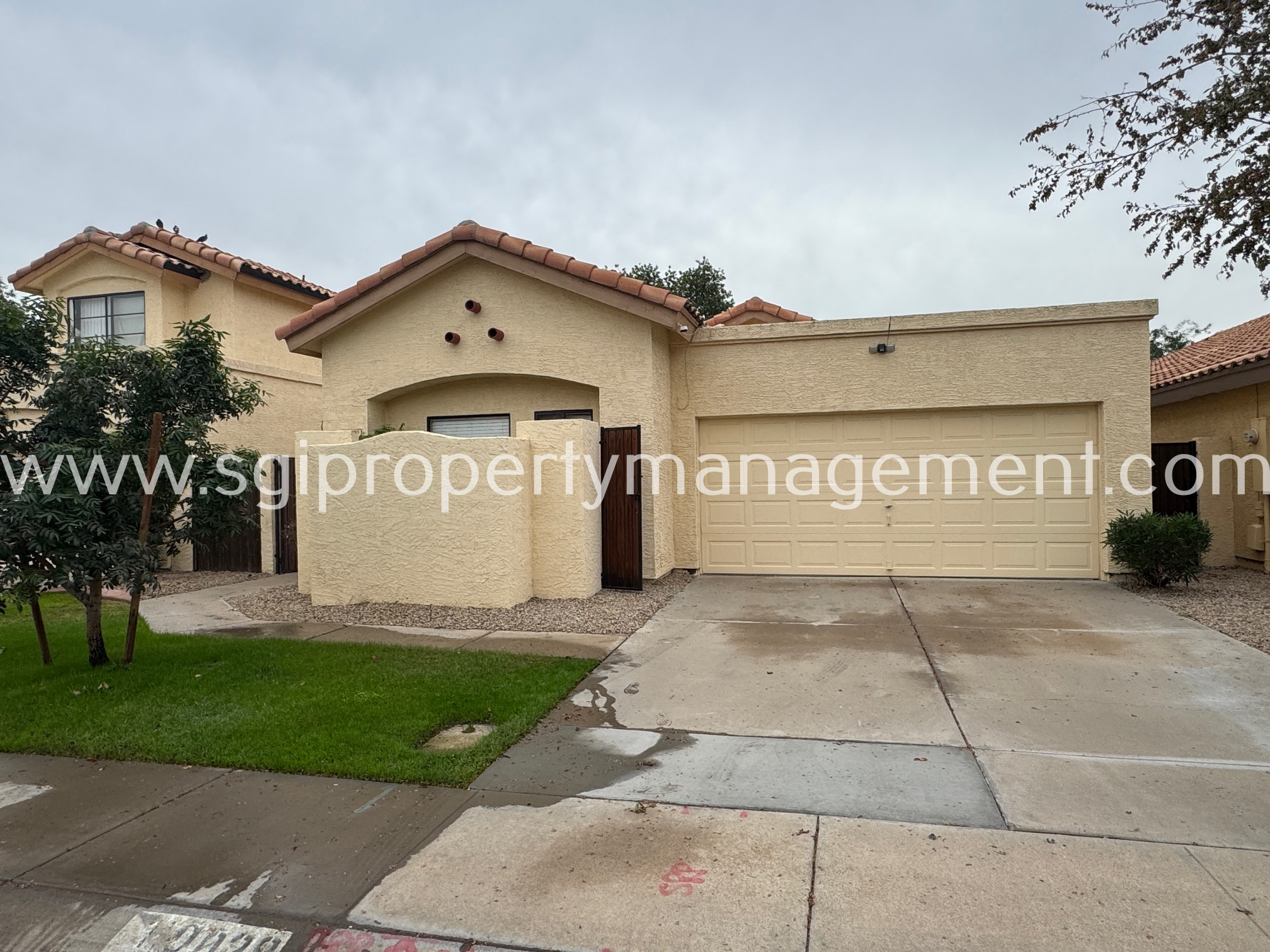 Avondale House: 11029 W Crimson Ln
