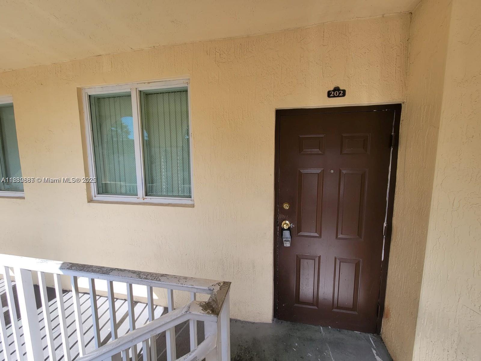 Homestead Condo: 2900 Southeast 17th Avenue