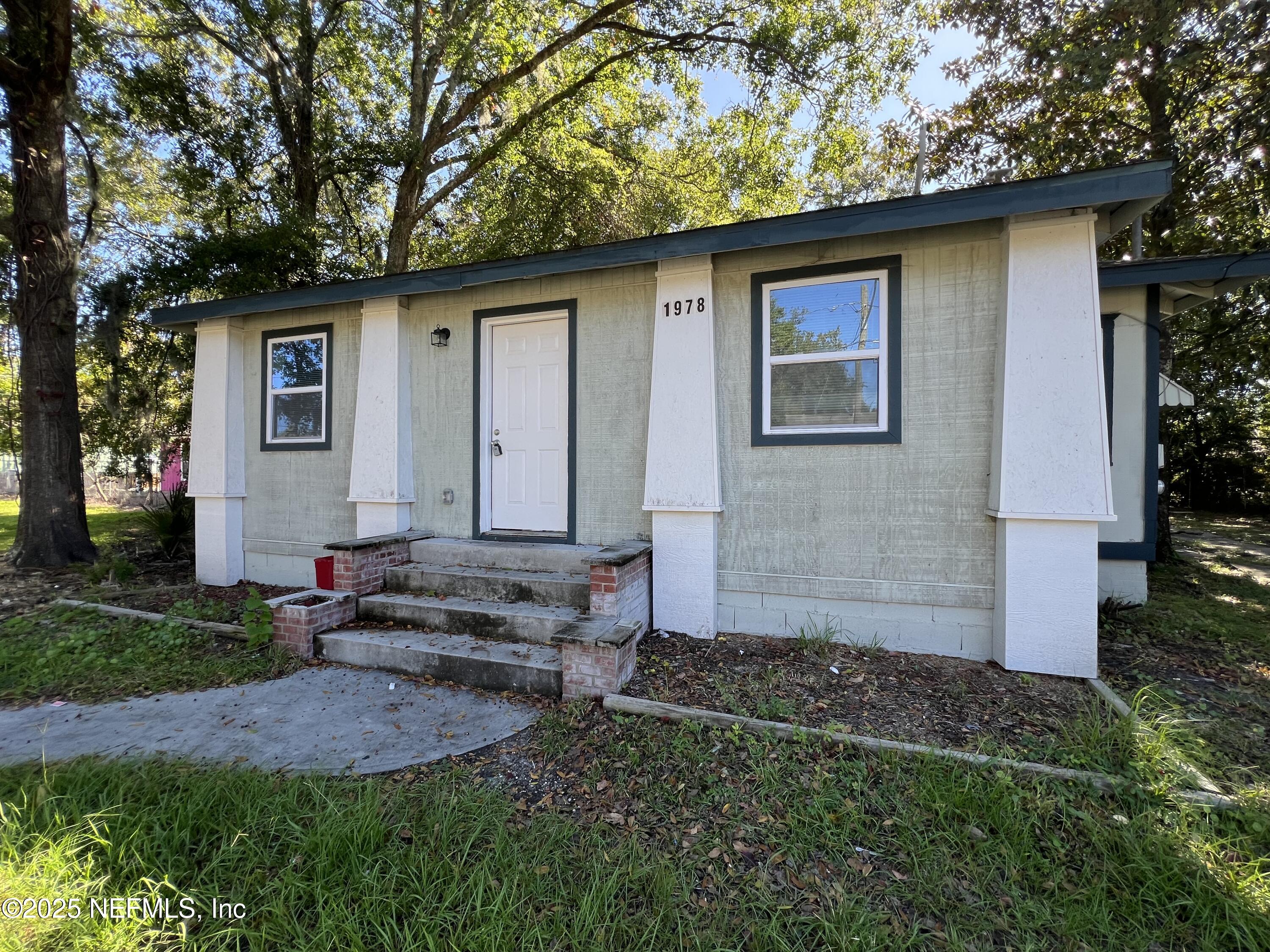 Jacksonville Condo: 1978 Commonwealth Avenue