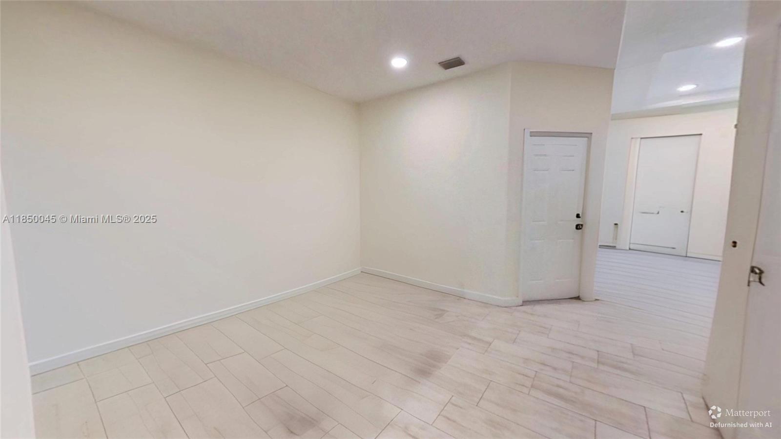 Homestead Condo: 1420 Southeast 26th Avenue