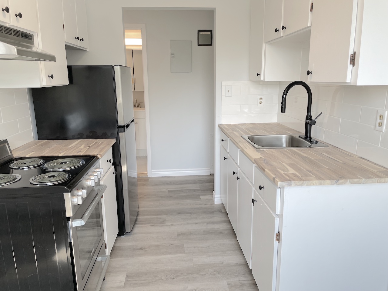 Windsor Condo: 471 Tecumseh Rd W