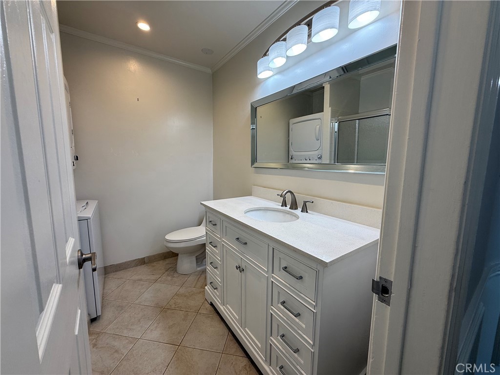 San Pedro Condo: 665 West 34th Street