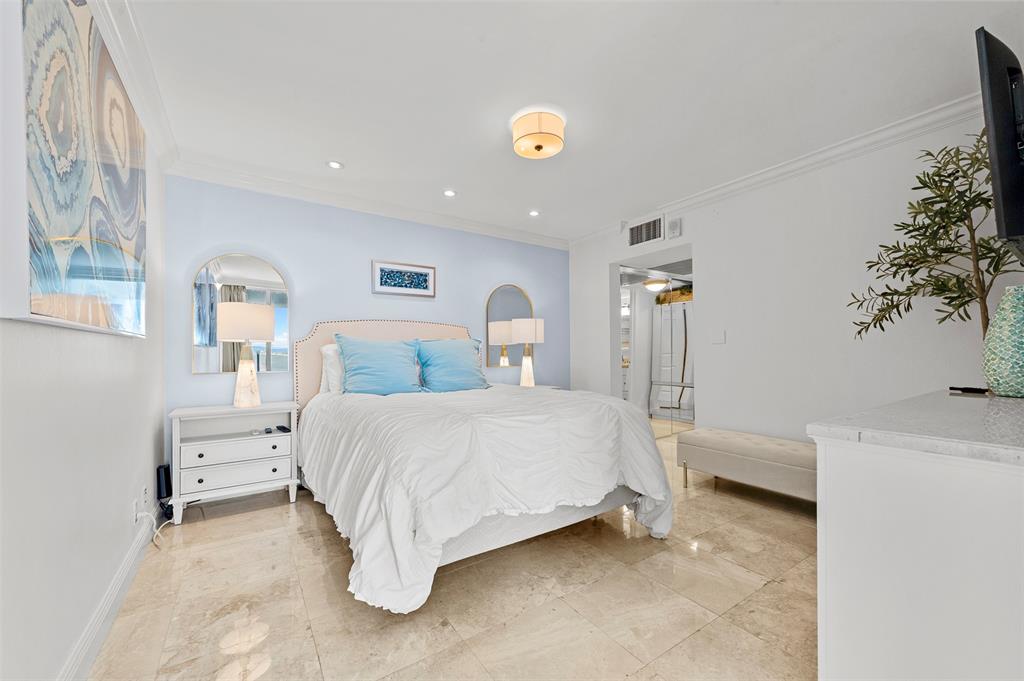 Fort Lauderdale Condo: 209 North Fort Lauderdale Beach Boulevard