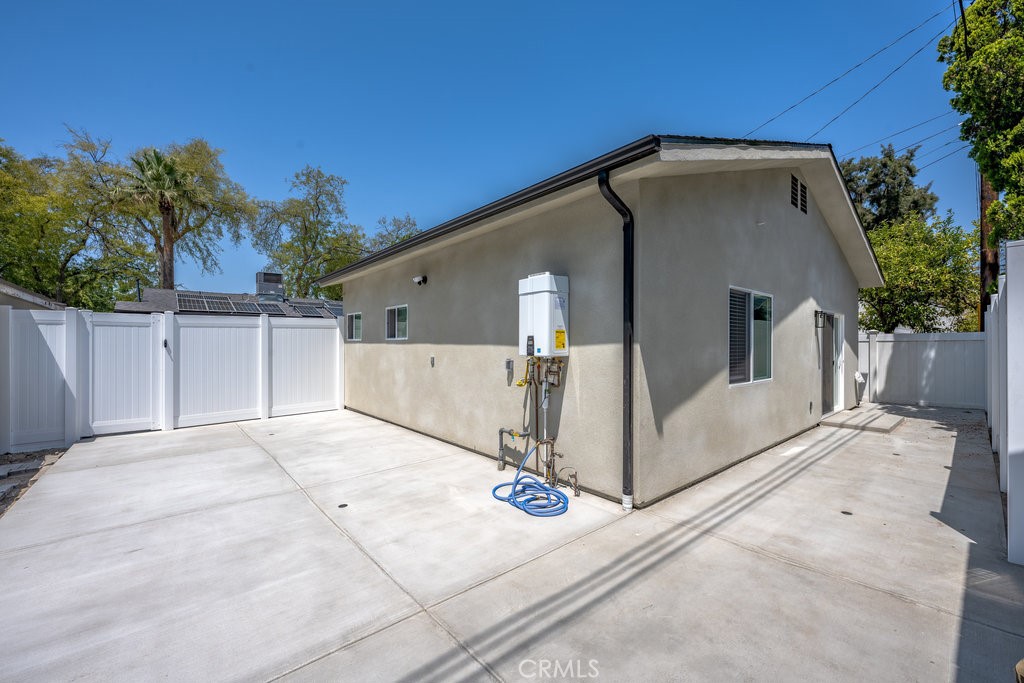 North Hollywood Condo: 6148 Morella Avenue