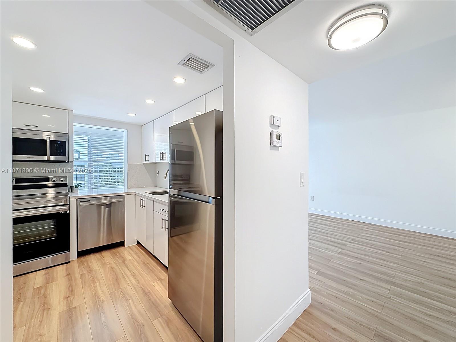 Sunny Isles Beach Condo: 17560 Atlantic Boulevard