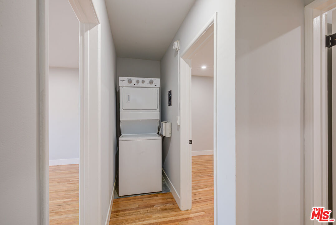 Los Angeles Condo: 11825 Iowa Avenue