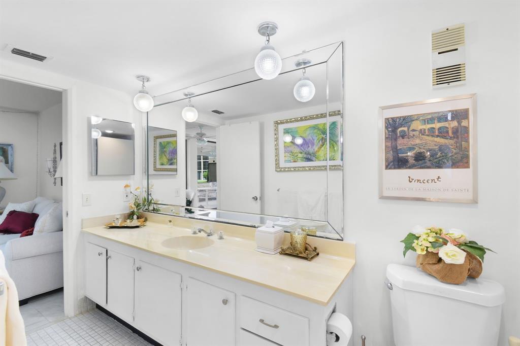 Jensen Beach Condo: 3412 Northeast Causeway Boulevard