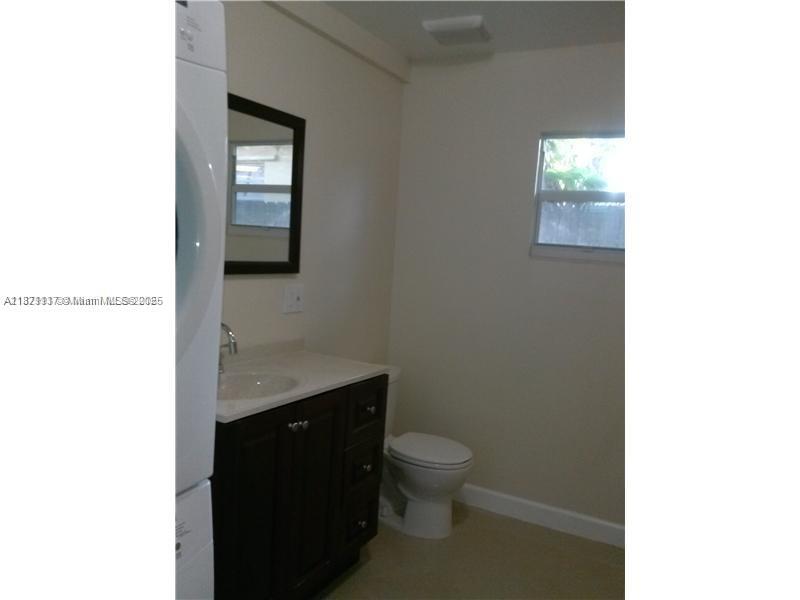 Hollywood Condo: 5614 Taylor Street