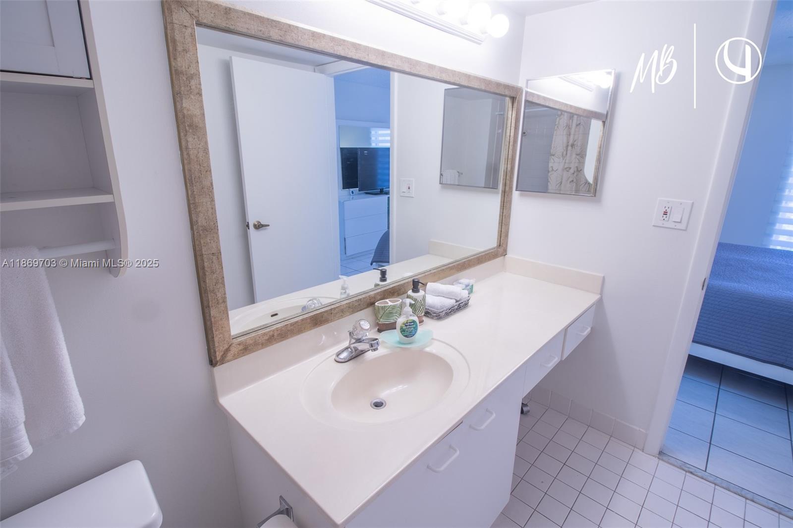 Sunny Isles Beach Condo: 17801 North Bay Road