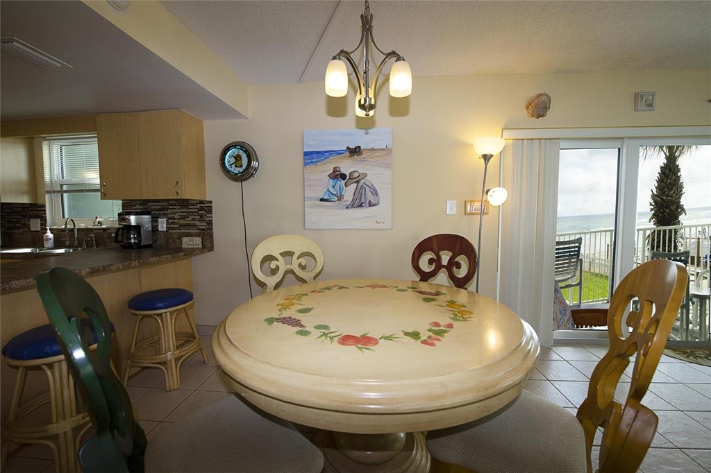 New Smyrna Beach Condo: 1571 South Atlantic Avenue