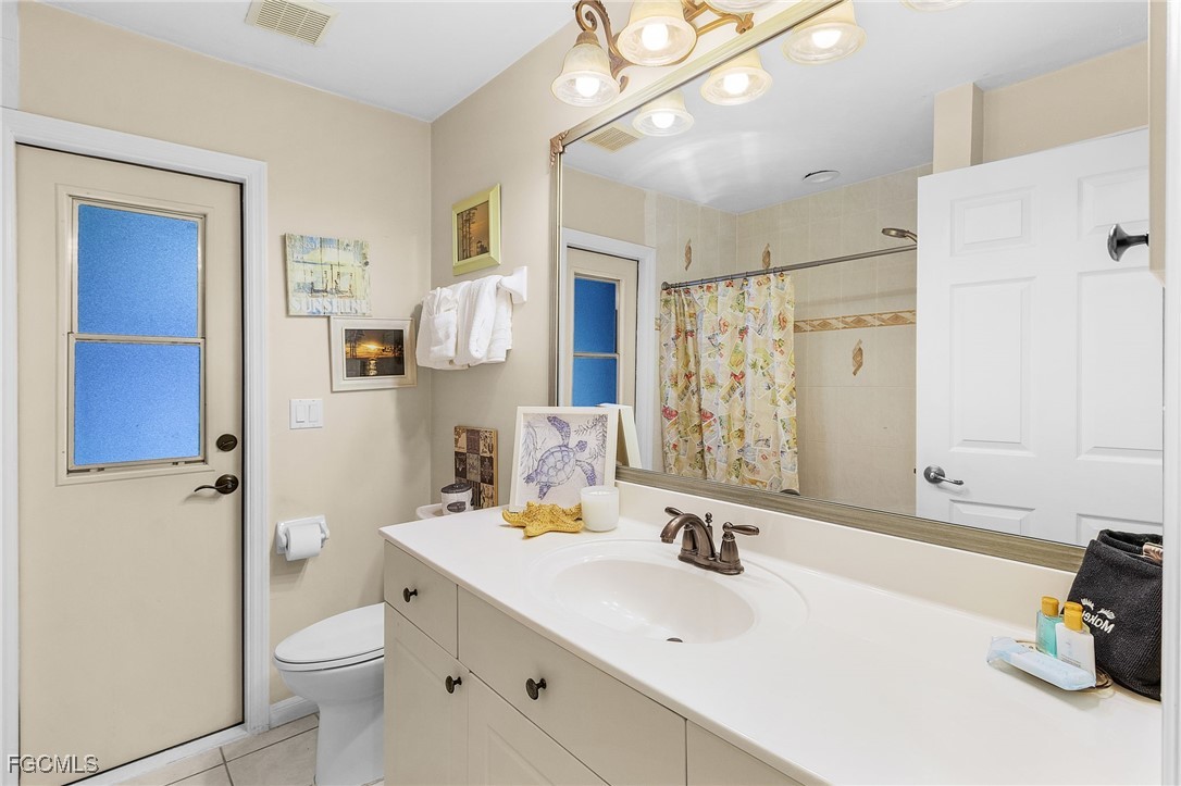 Fort Myers Condo: 8549 South Lake Circle