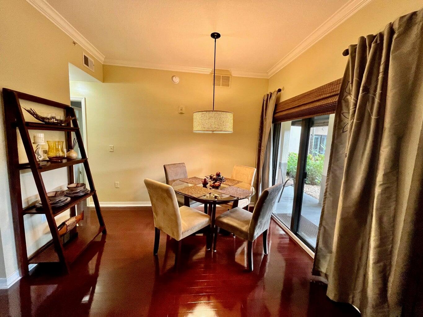 Palm Beach Gardens Condo: 4905 Midtown Lane