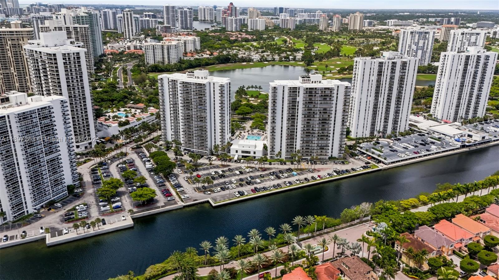 Aventura Condo: 3701 North Country Club Drive