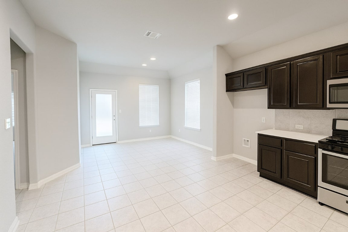 Round Rock Condo: 913 Centerra Hills Circle