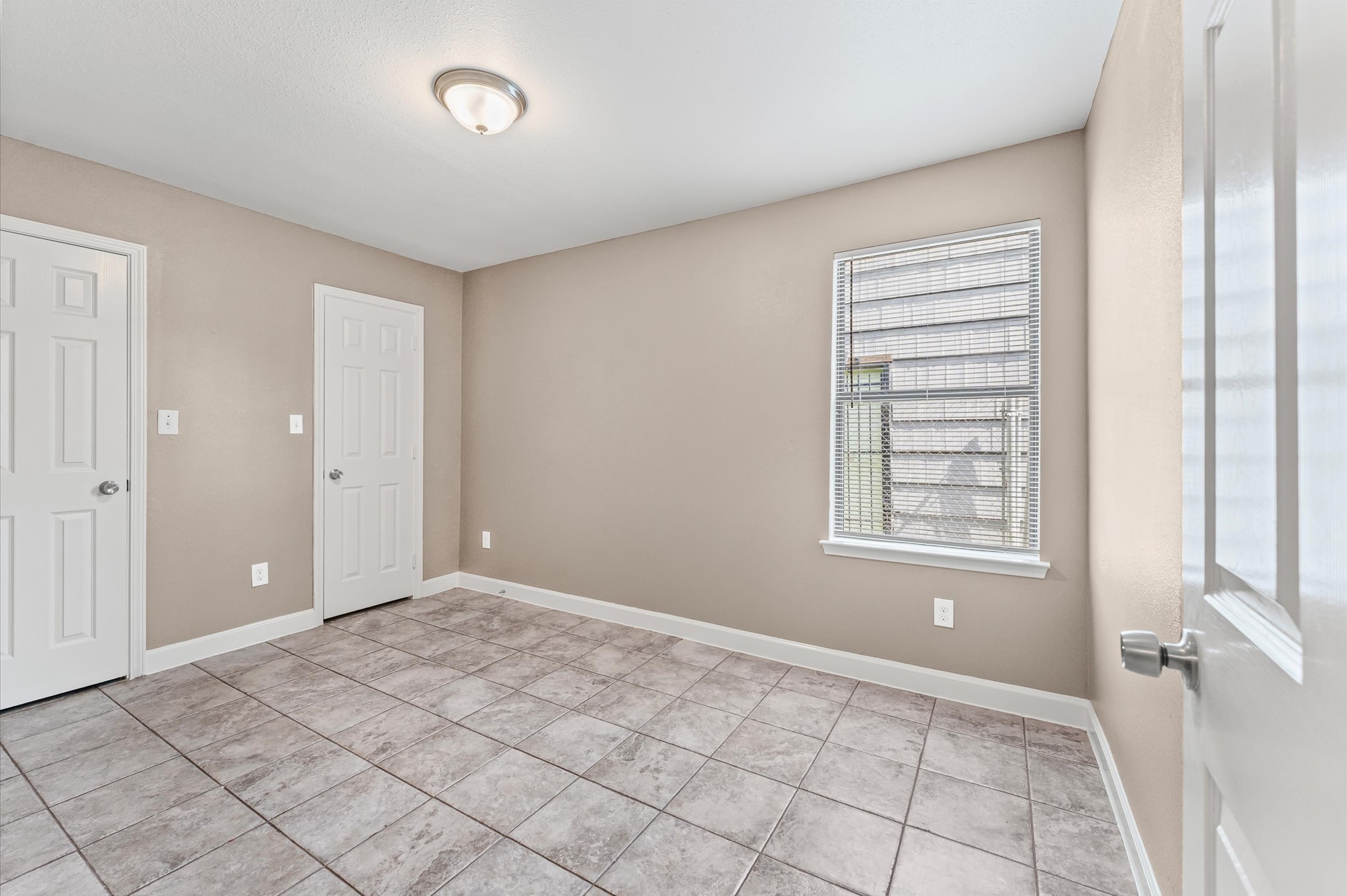 Houston Condo: 5107 Gren Street