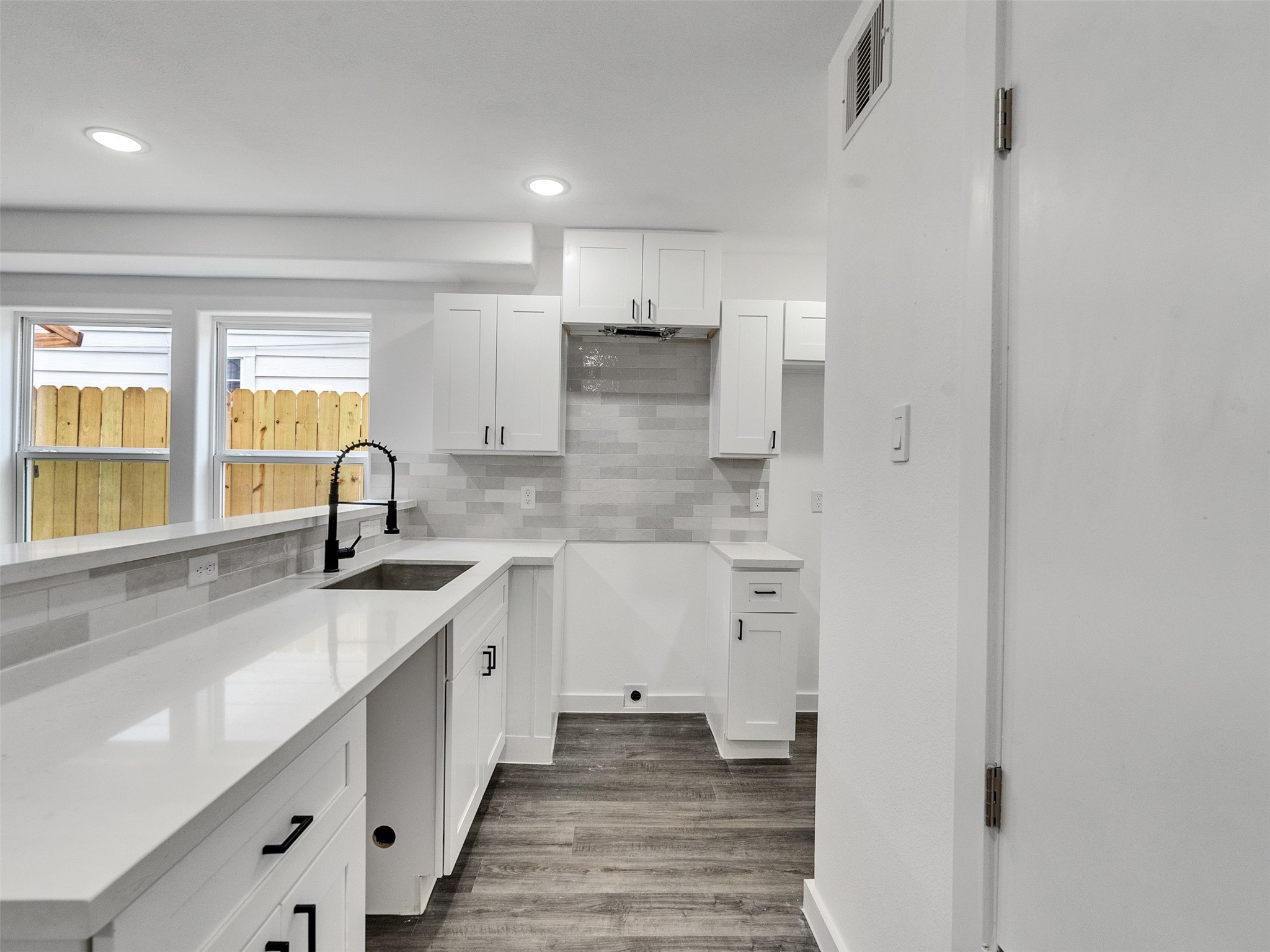 Houston Condo: 6742 Madrid Street