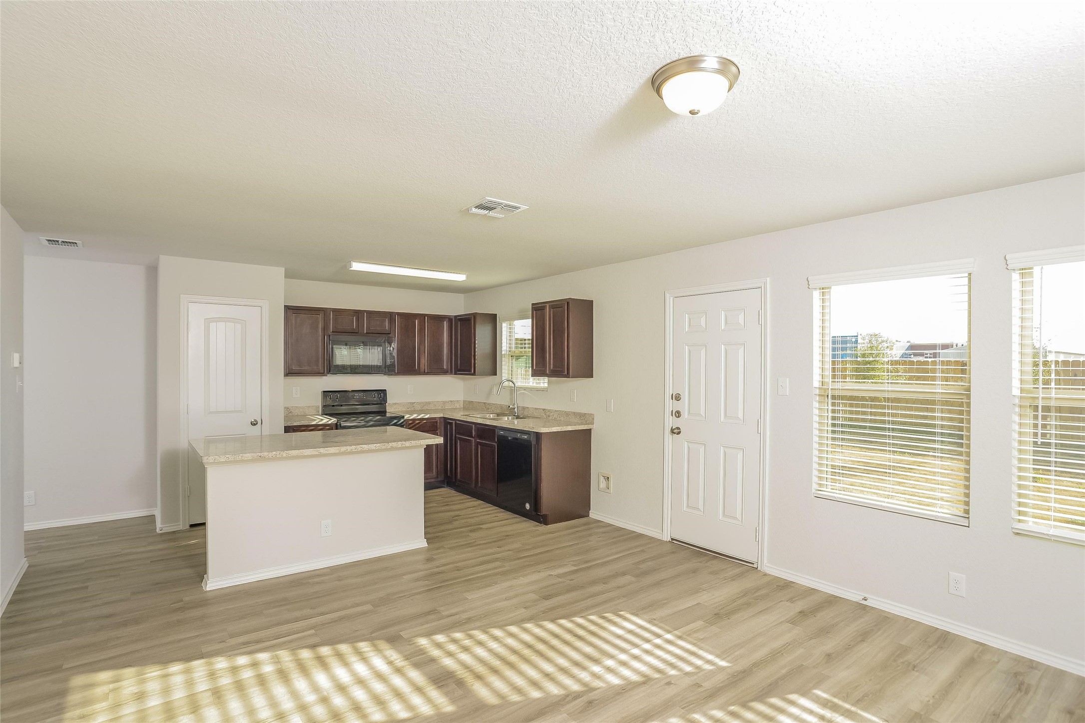 Spring Condo: 4815 Banyan Tree Trail