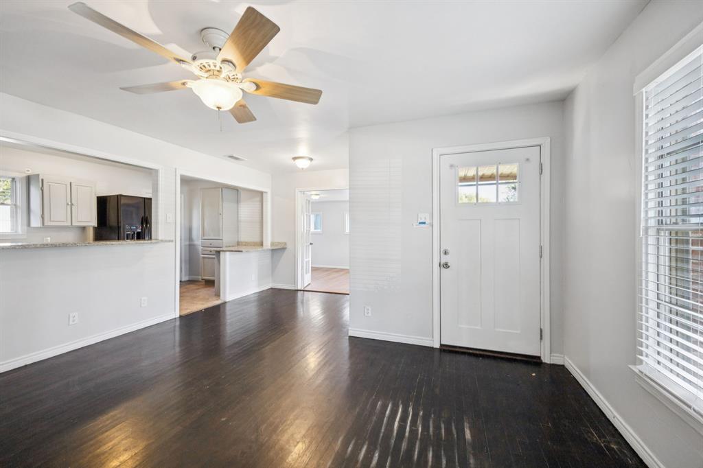 Dallas Condo: 10433 Cayuga Drive