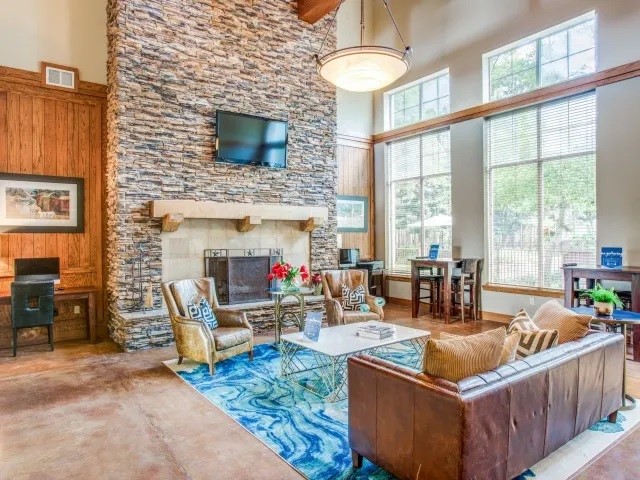 Houston Condo: 10221 Centrepark Drive