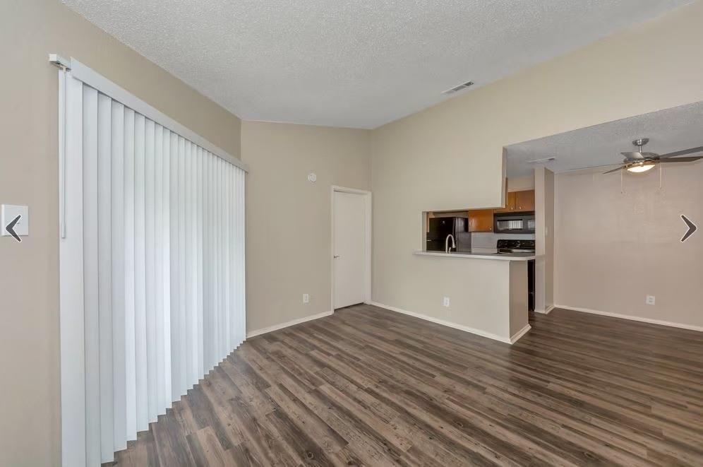 Dallas Condo: 11050 Woodmeadow Parkway