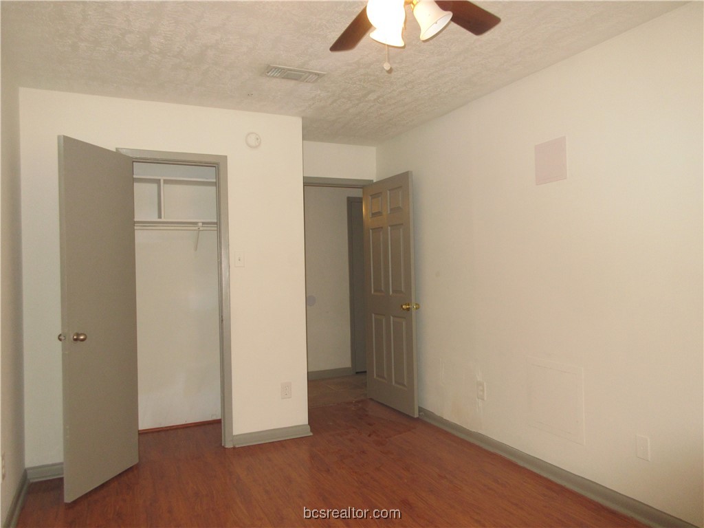 College Station Condo: 1000 Hardwood Lane