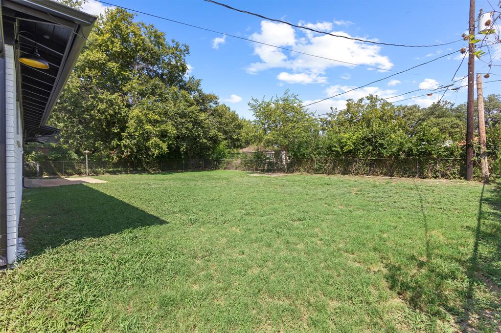 North Richland Hills Condo: 6717 Victoria Avenue