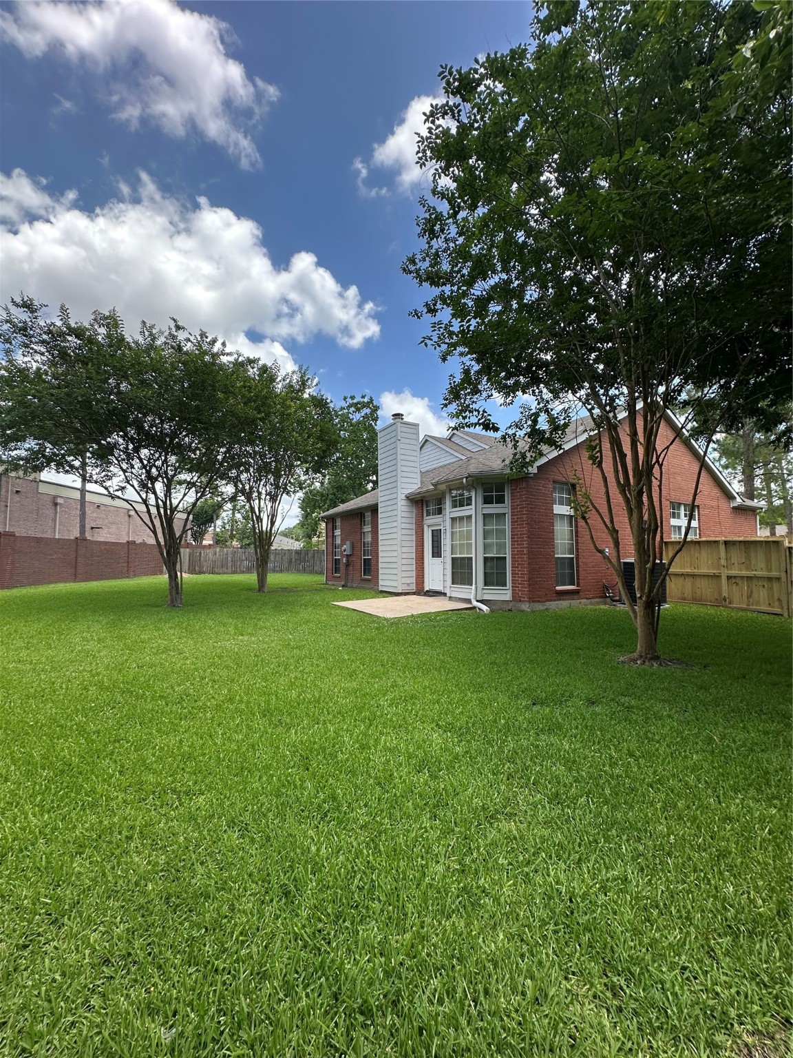 Houston Condo: 14202 Misty Knoll Court