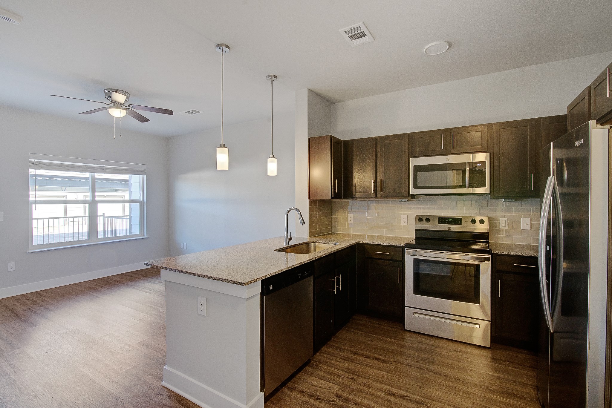 Katy Condo: 25500 Westheimer Parkway