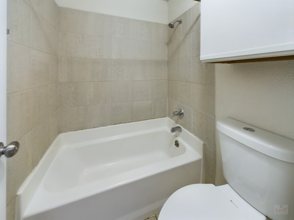 Austin Condo: 807 West 25th Street