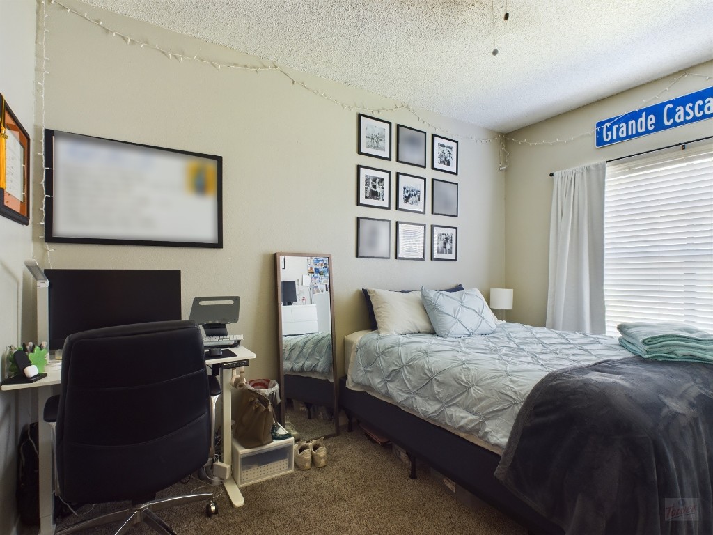 Austin Condo: 915 West 23rd Street