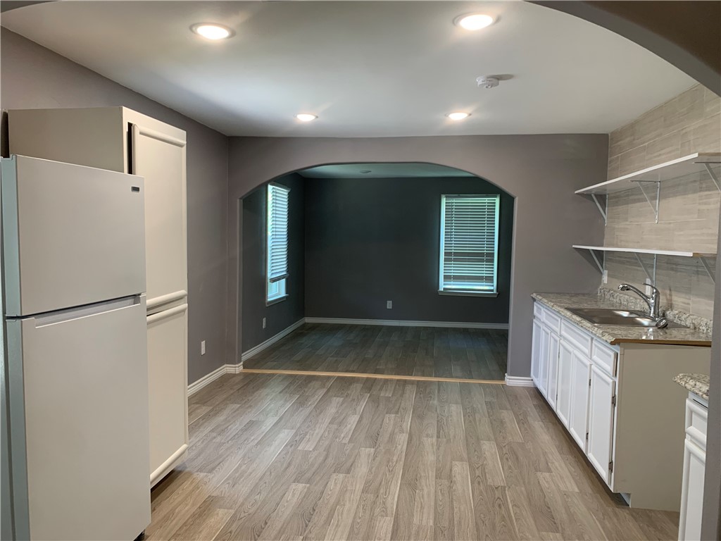 Corpus Christi Condo: 1726 Sherman Street