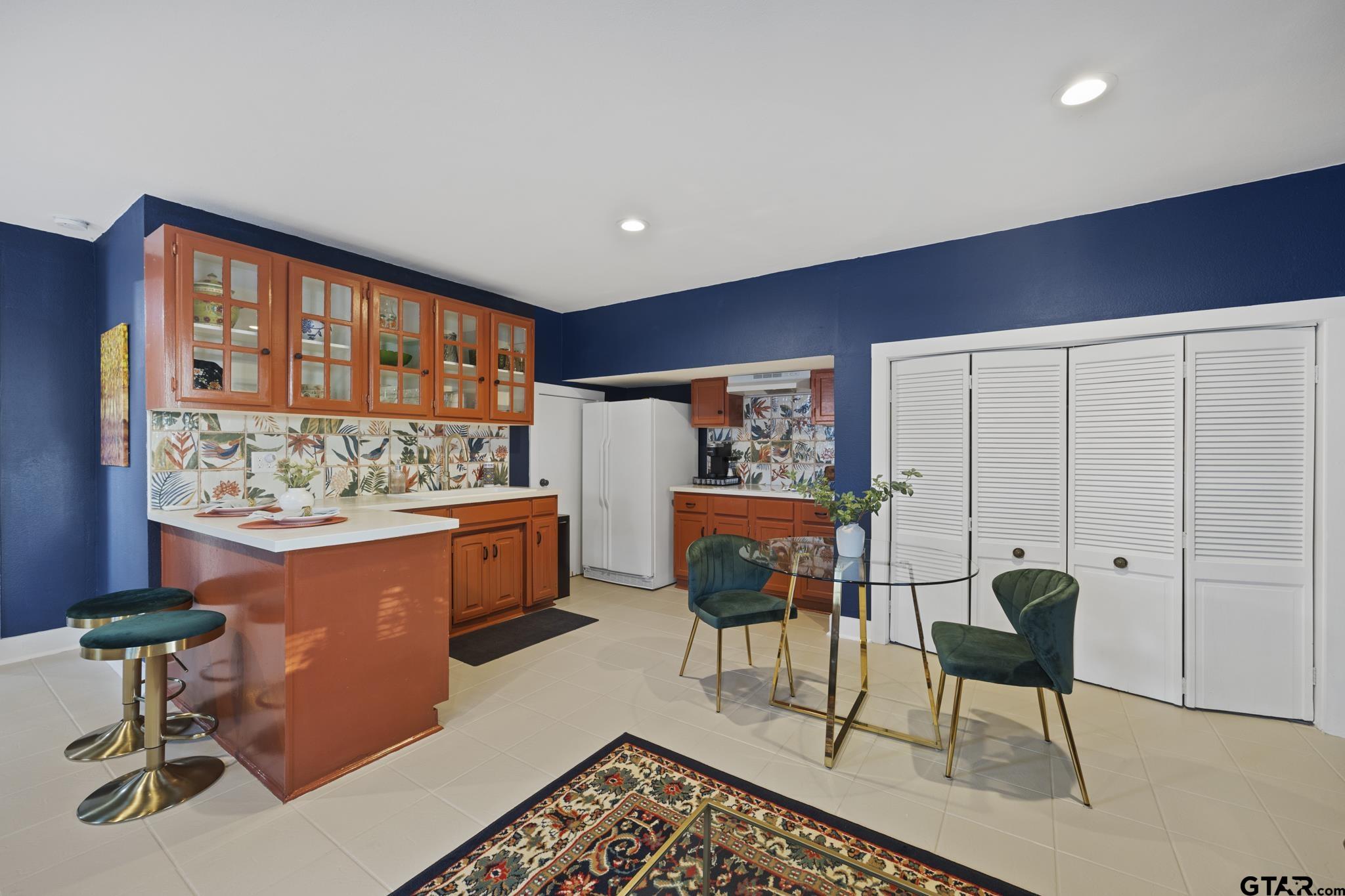 Tyler Condo: 321 West 3rd Street