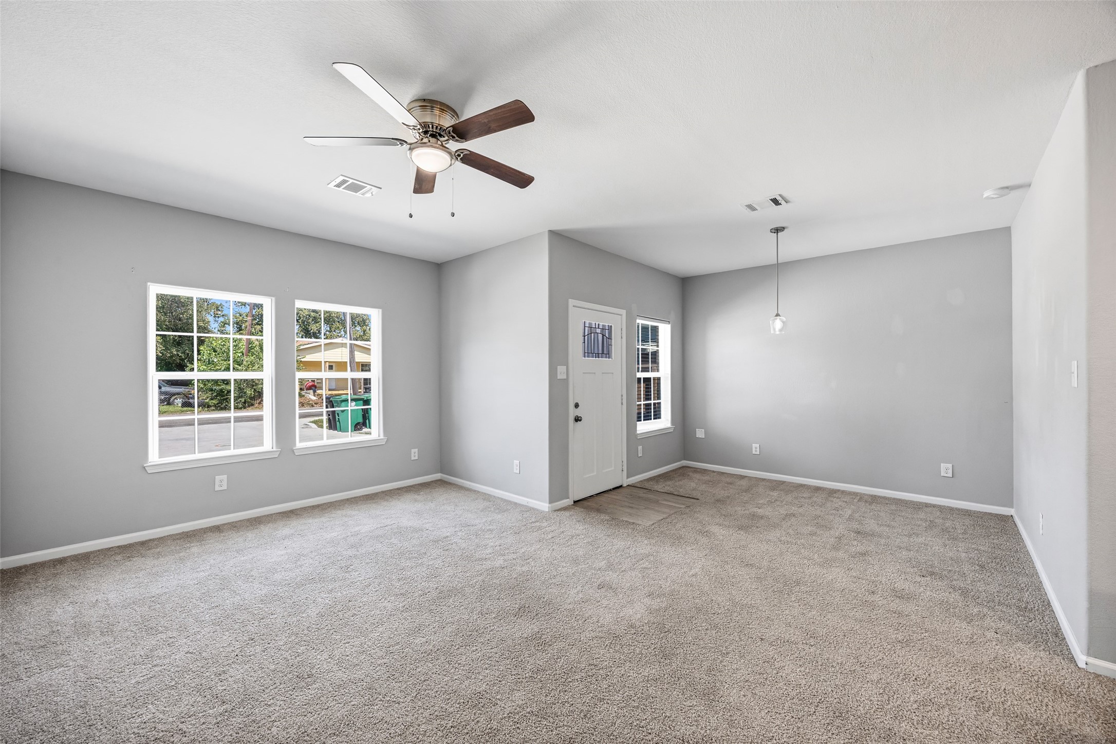 Houston Condo: 426 New Hampshire Street