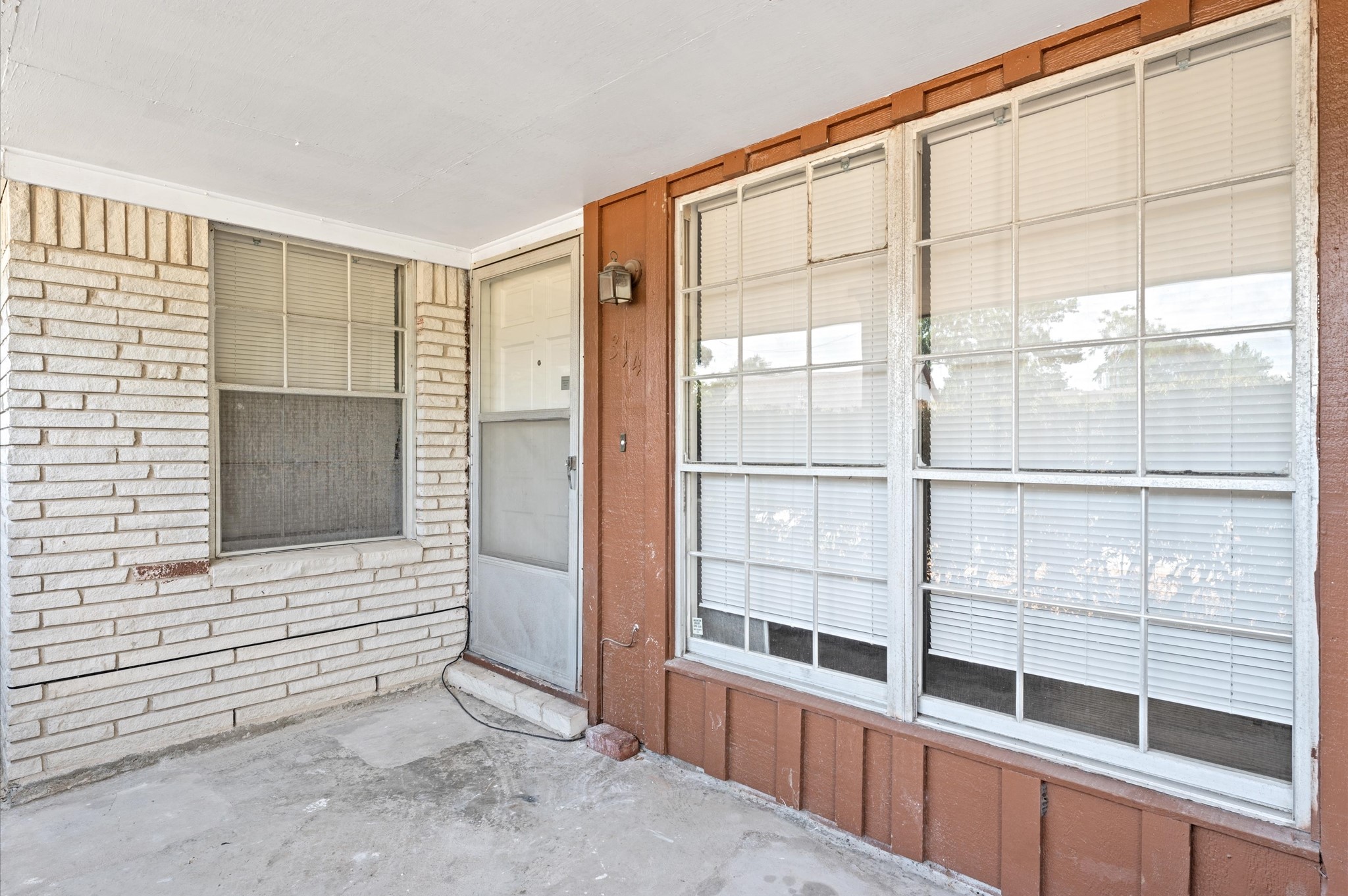 Houston Condo: 314 Empress Drive