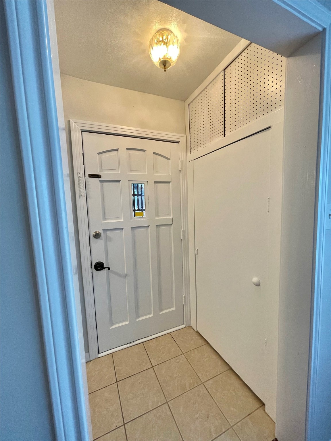 Angleton Condo: 1112 Southampton Drive