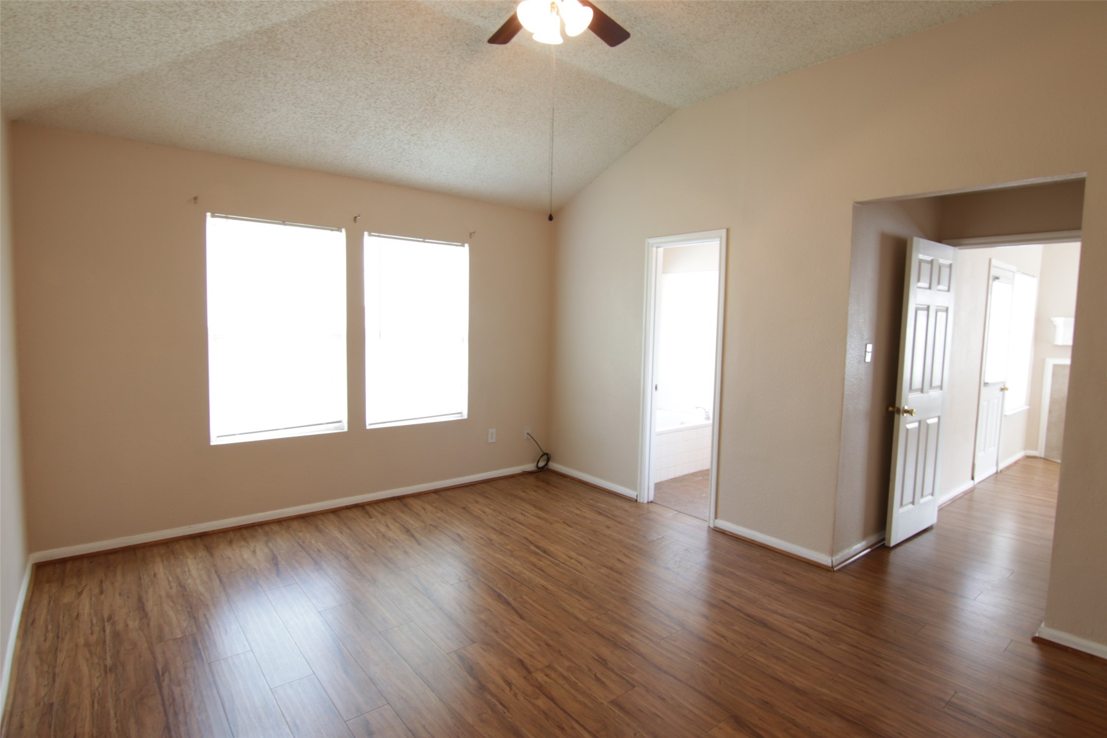 Fresno Condo: 1018 Yorkshire Hollow Lane