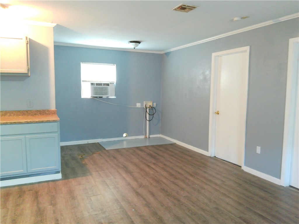 Corpus Christi Condo: 1563 18th Street