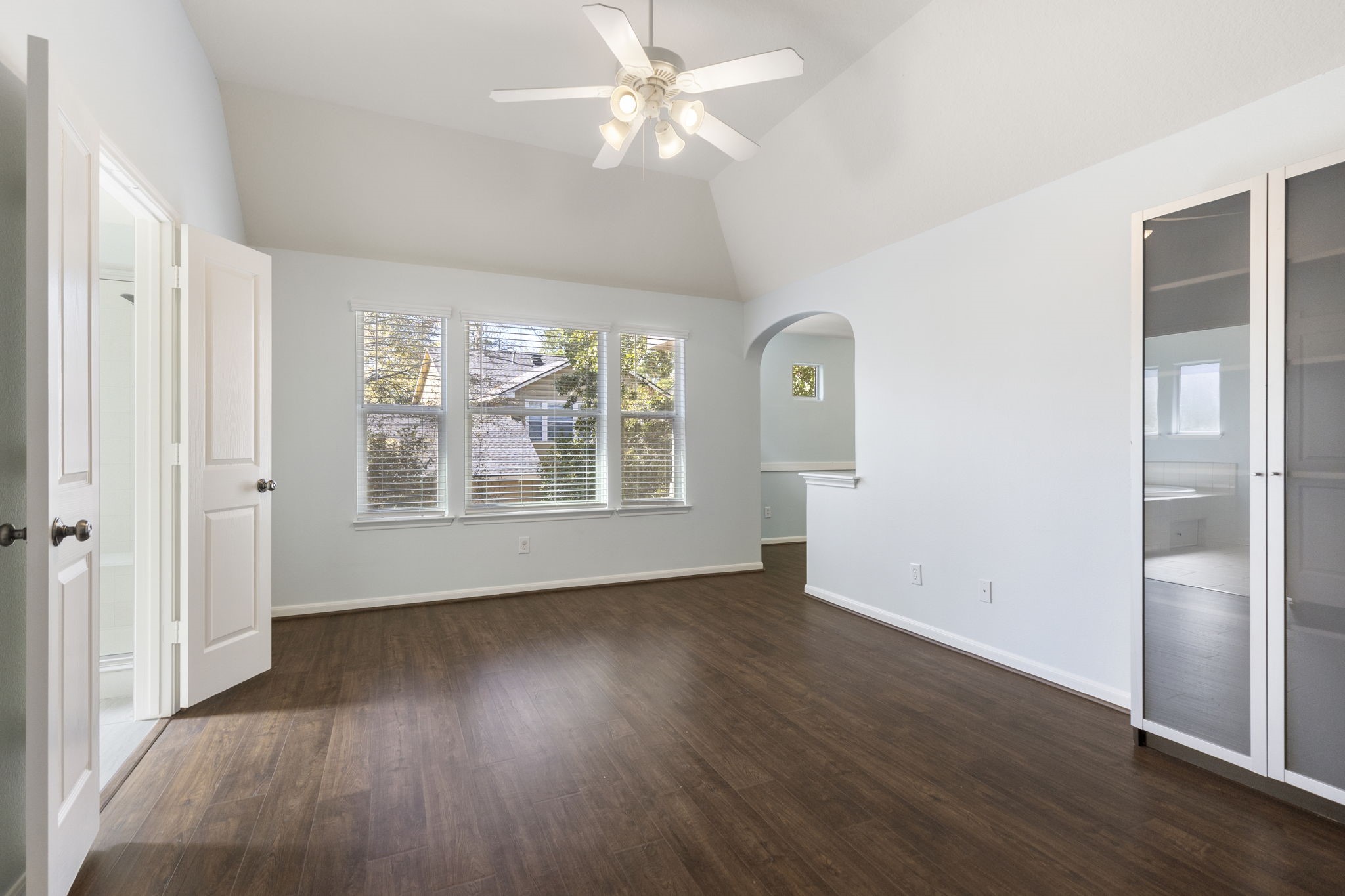 The Woodlands Condo: 15 North Flickering Sun Circle