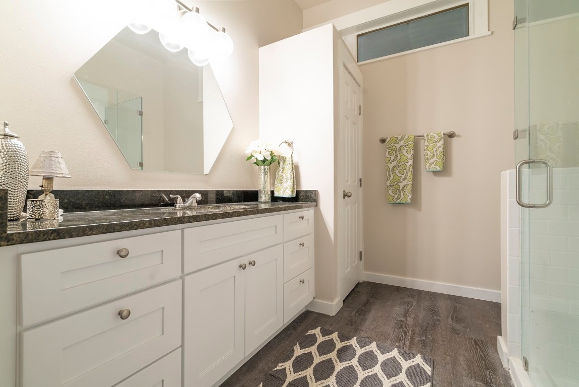 Taylor Condo: 809 Vance Street