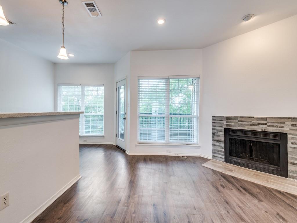 Irving Condo: 4113 Esters Road