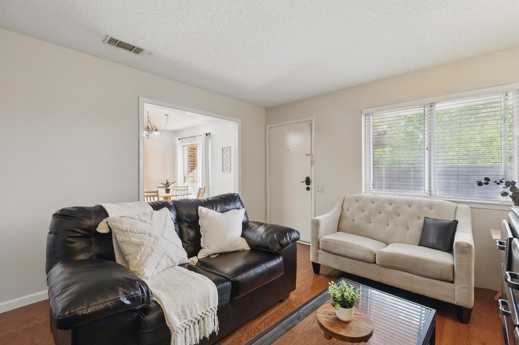 Irving Condo: 2700 Stonehaven Court