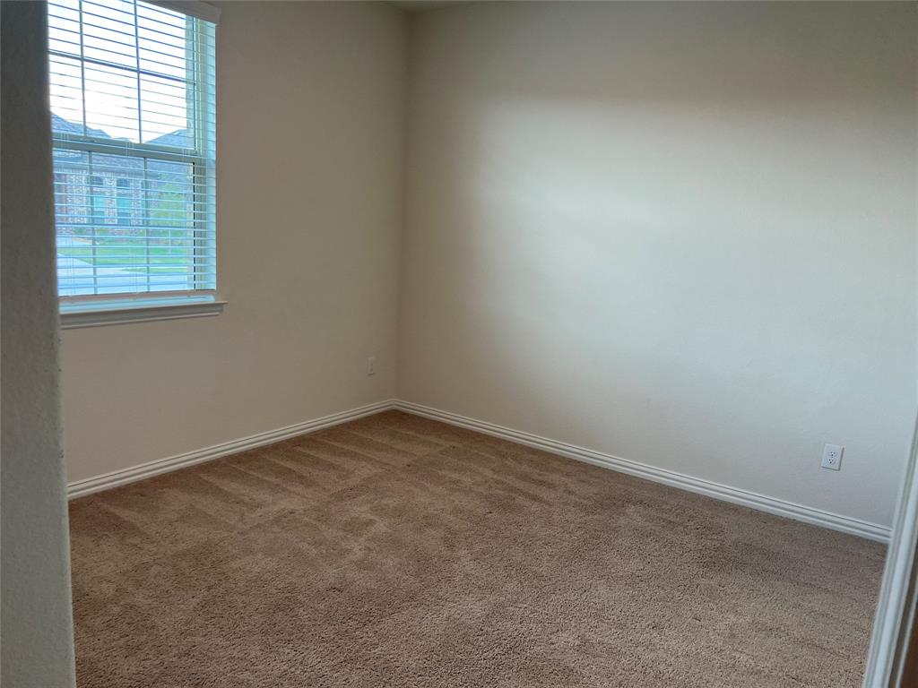 Aubrey Condo: 5832 Rostherne Drive