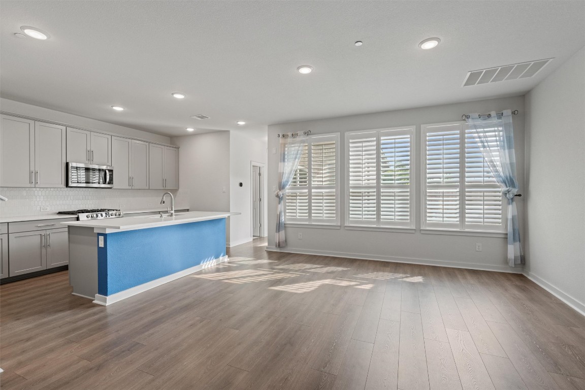 Round Rock Condo: 2500 Forest Creek Drive