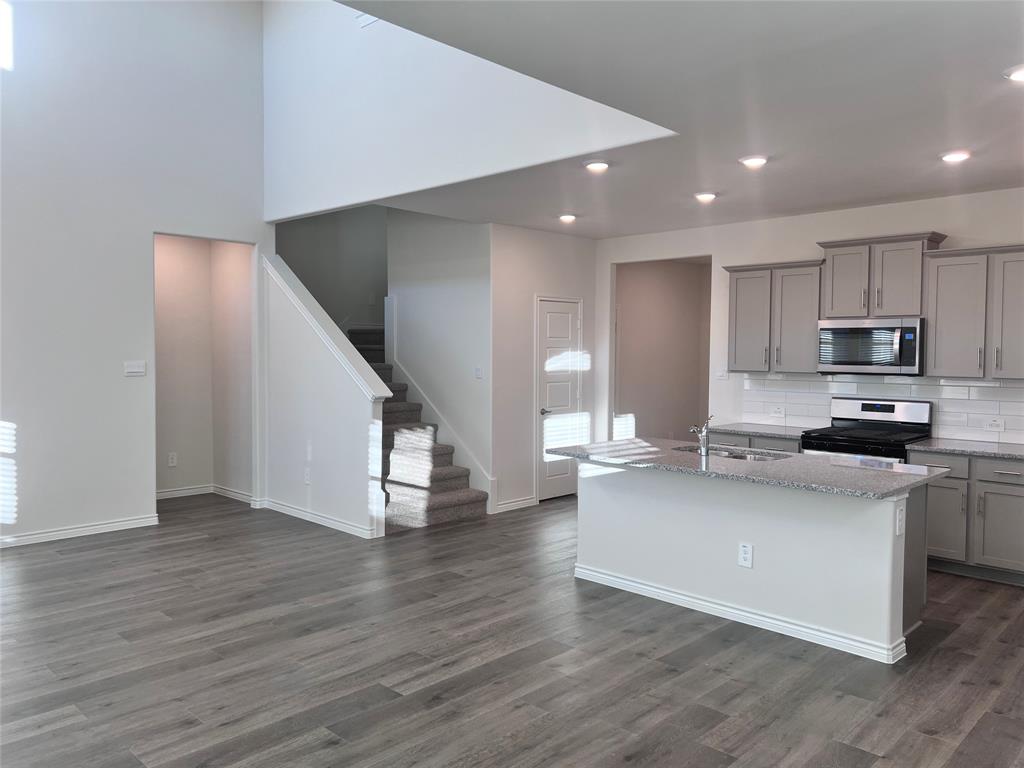 Aubrey Condo: 10313 Rambling Brks Lane