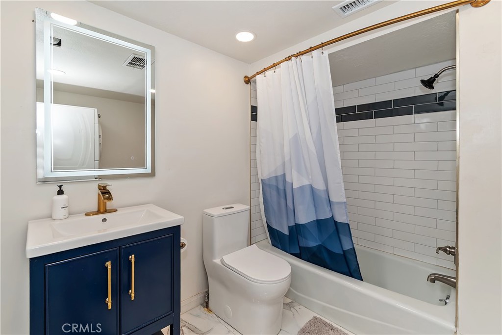 Lake Arrowhead Condo: 1219 Klondike Drive