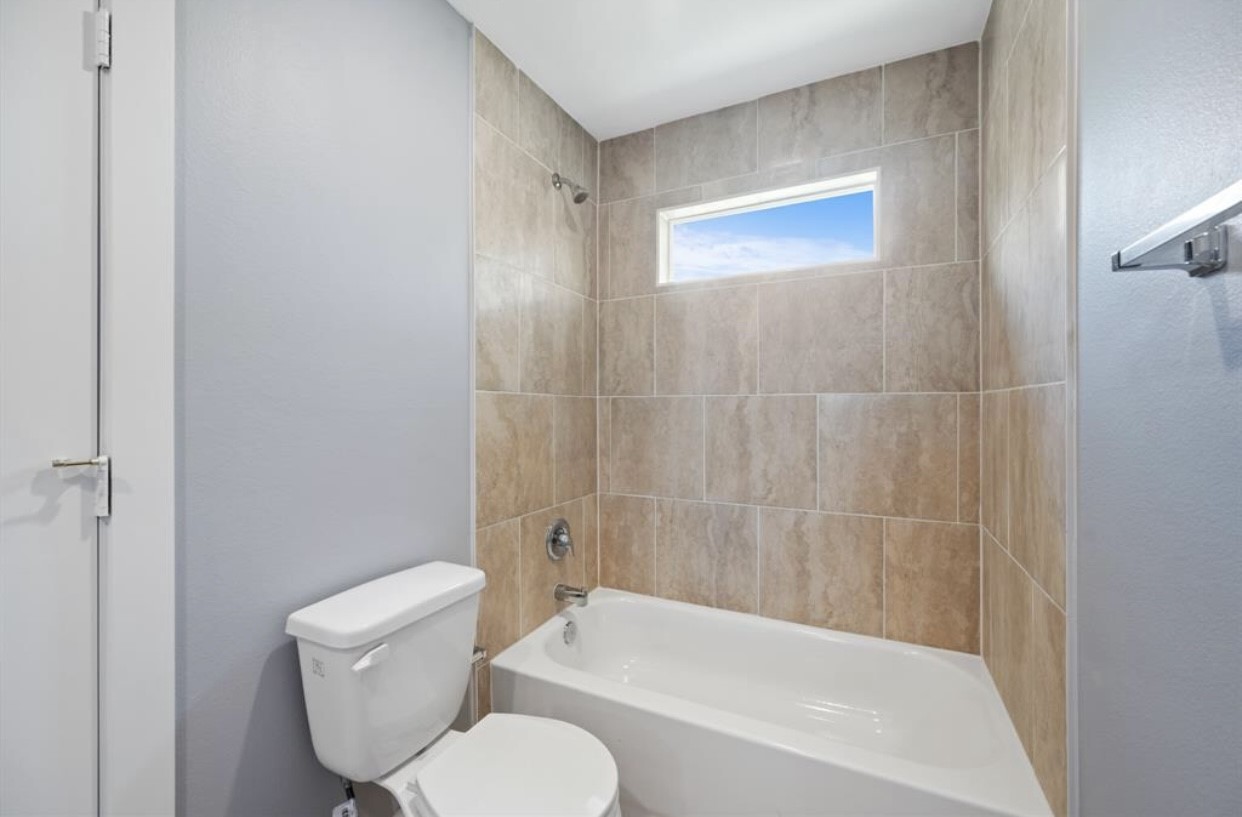 Houston Condo: 622 Maple Way