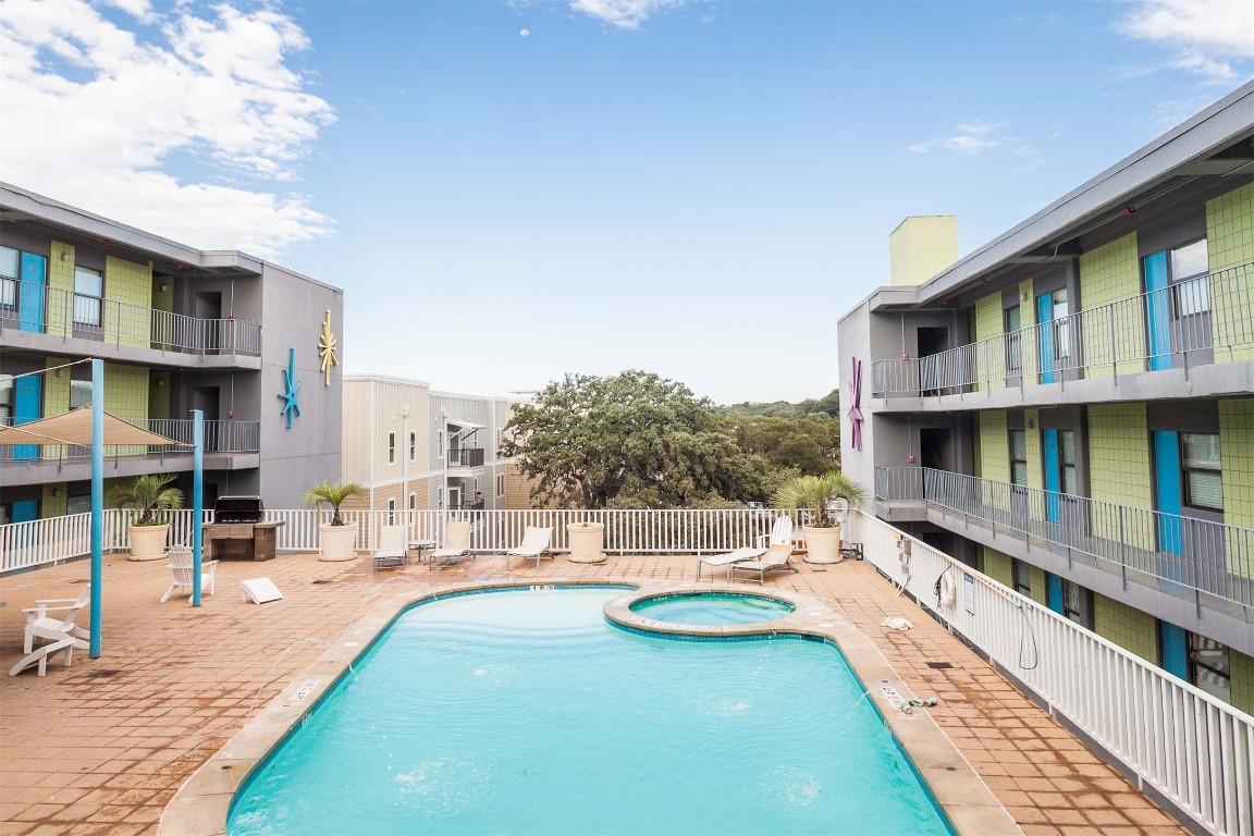 Austin Condo: 2408 Leon Street