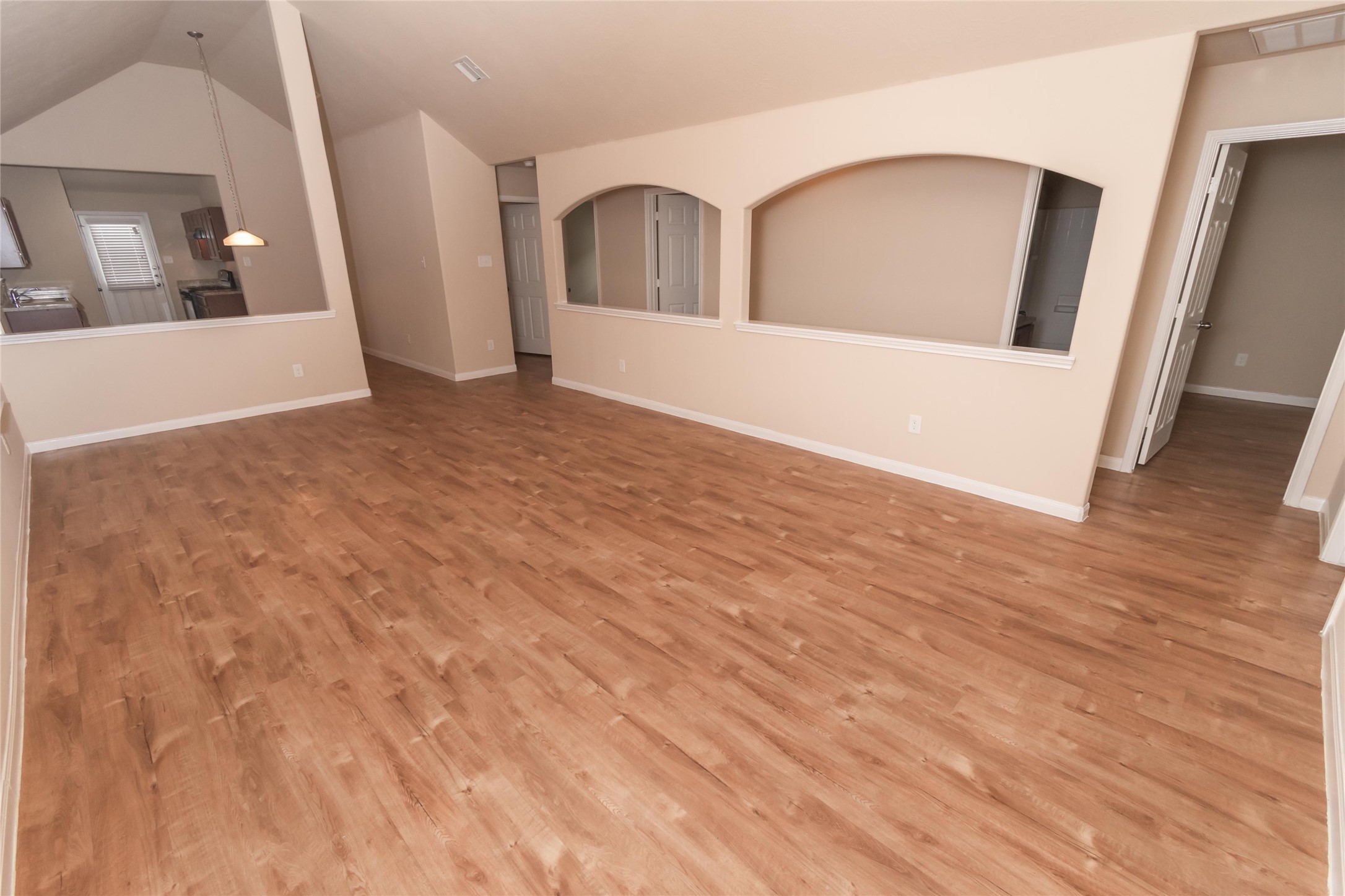 Houston Condo: 2454 Peterborough Way