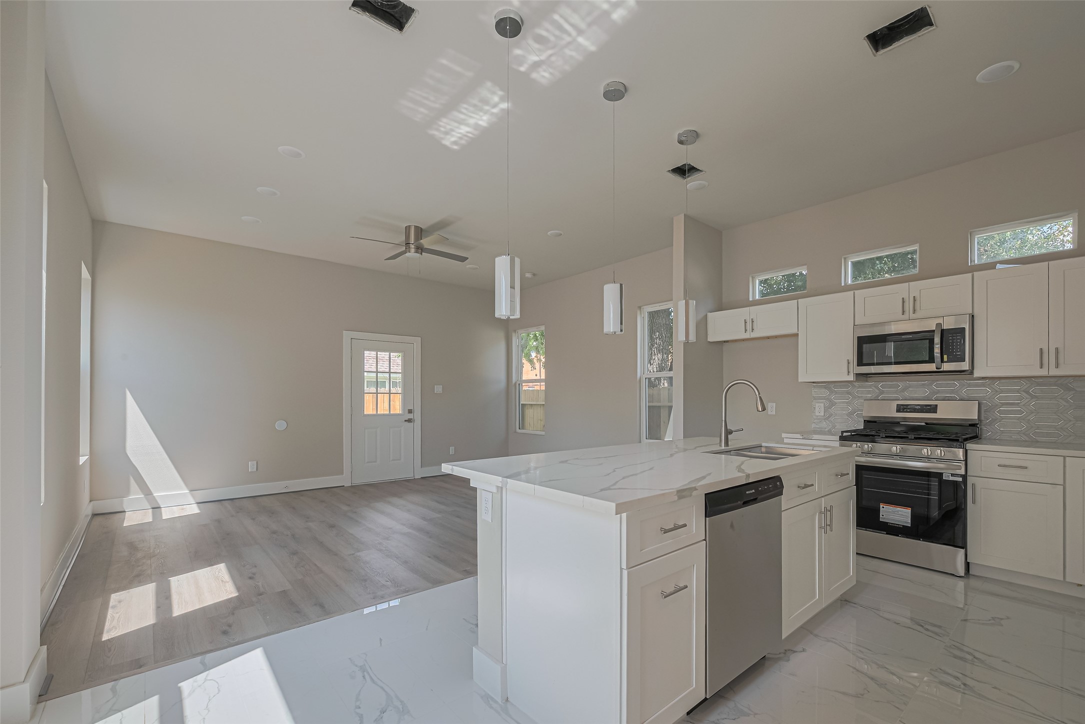 Houston Condo: 7207 Force Street