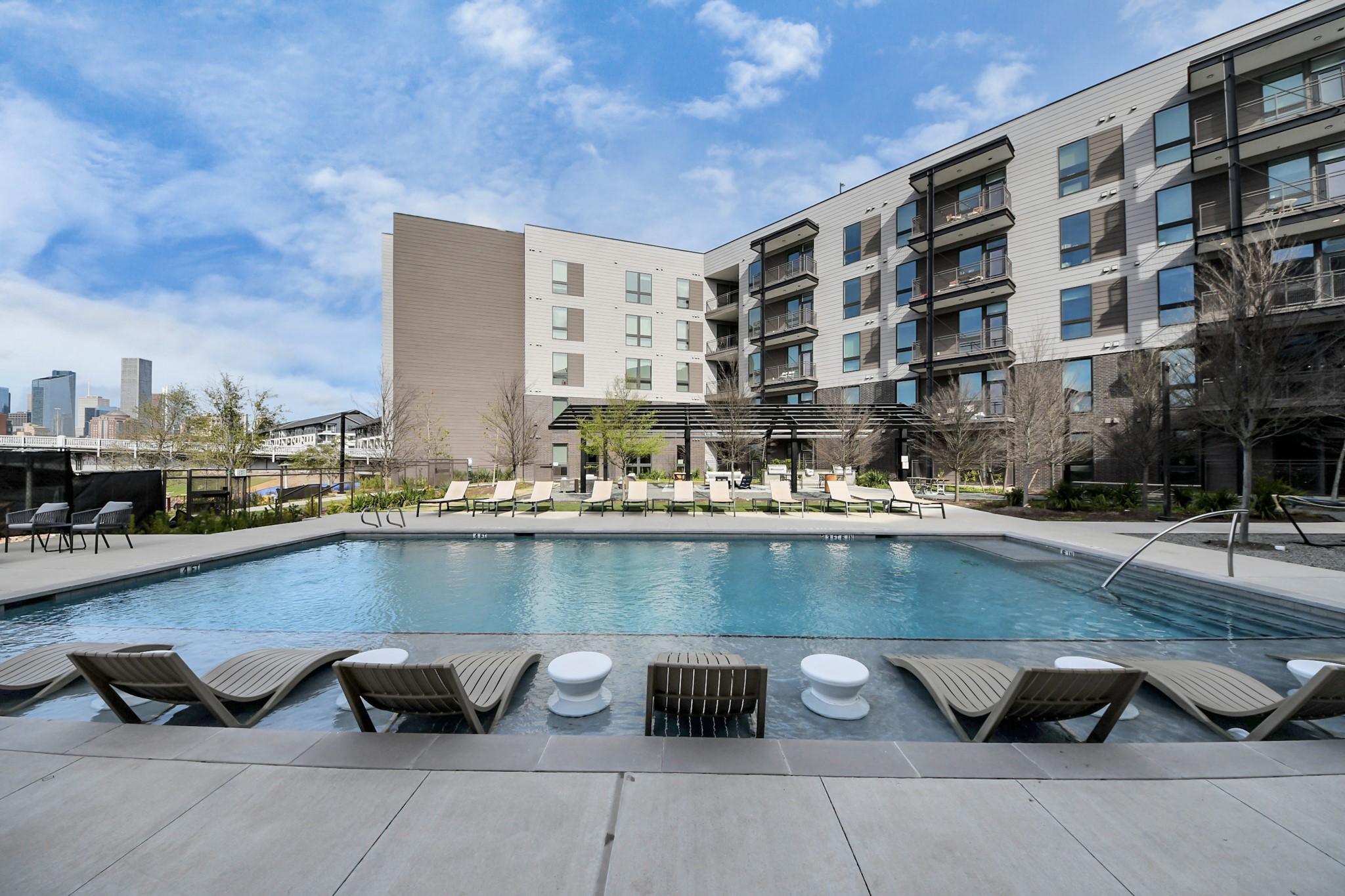 Houston Condo: 2810 Riverby Road